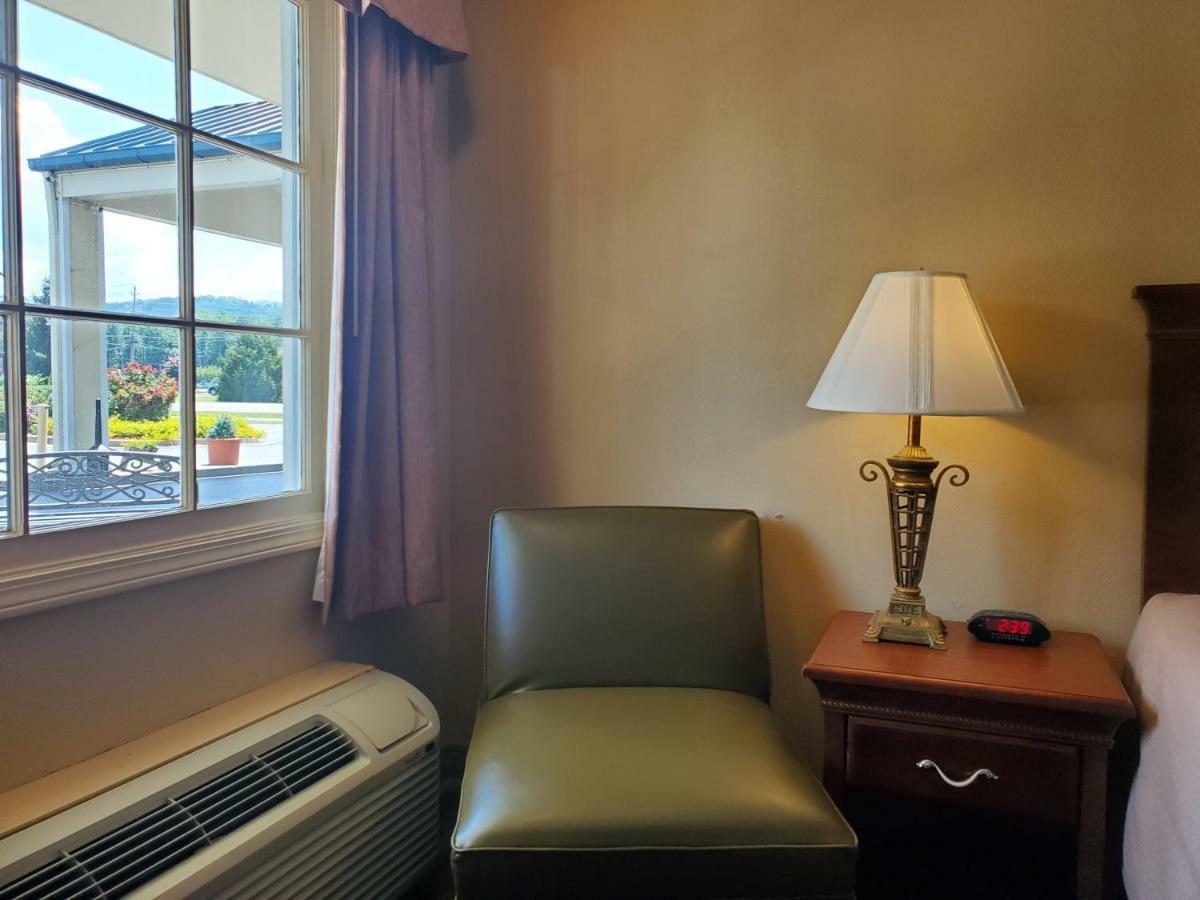 Colonial House Motel Pigeon Forge Exterior foto