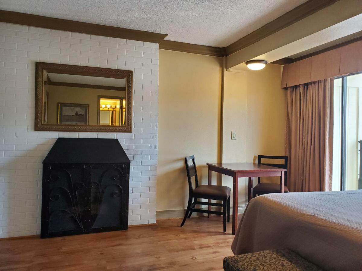 Colonial House Motel Pigeon Forge Exterior foto
